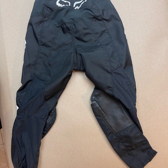 Fox Black and White Motocross or BMX Gear - Picture 10 of 16